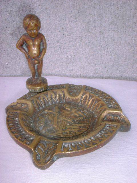 Old Bruxelles Solid Bronze Ash Tray,WeeWee Boy  