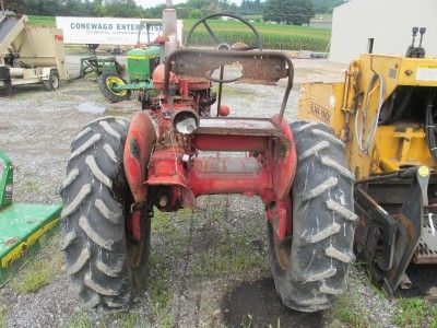 IH INTERNATIONAL FARMALL 140 OFFSET TRACTOR, 1084  