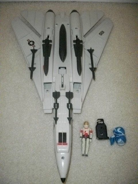 GI Joe 1983 SKYSTRIKER XP 14F Jet Vehicle Complete with Parachute and 