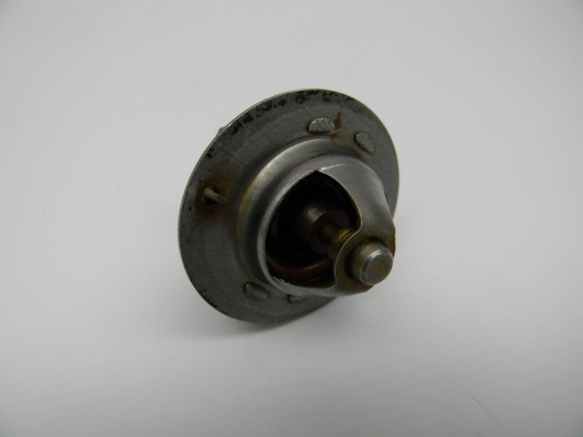 Triumph T595 Daytona 97 99 Thermostat #21004  