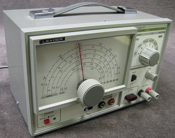 Leader LSG 17 300 MHz Frequency Signal Generator  