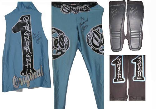 TNA AJ STYLES RING WORN FULL GEAR SIGNED WITH PIC PROOF  