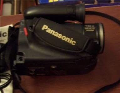 Panasonic PV L557 Palmcorder Palmsight Camcorder MINT  