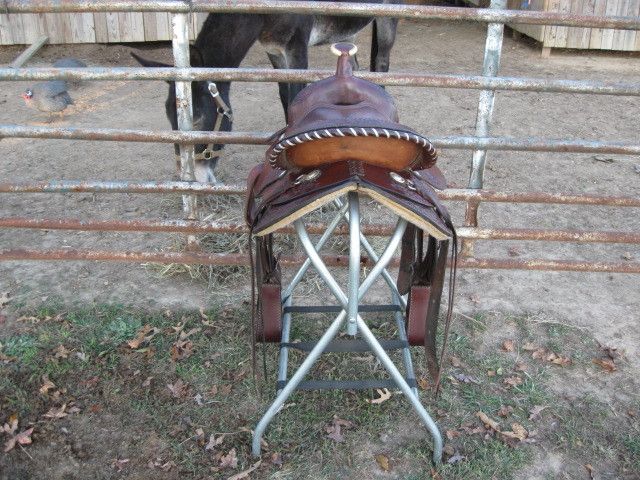 condition and quality of the saddle is very good.