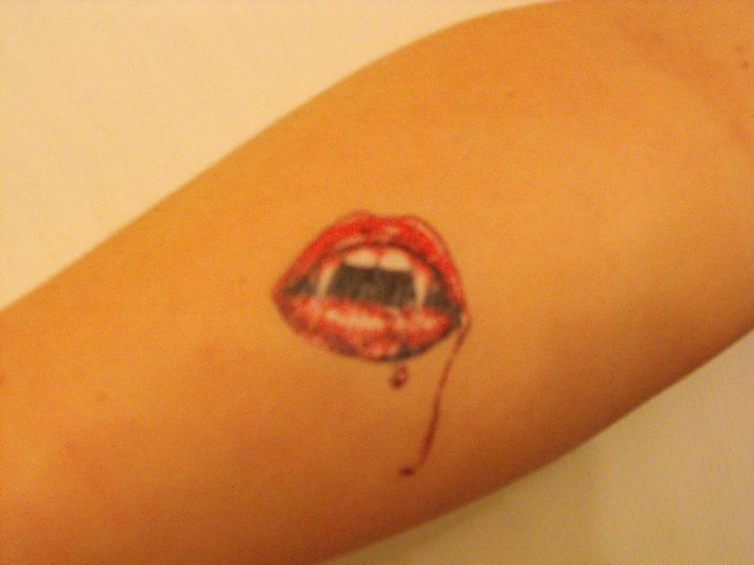 Vampire Mouth Fangs with Blood Temporary TATTOOs   Twilight 