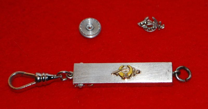 VTG SHRINERS SCIMITAR & CRESCENT PIN AND ANSON KEYRING  