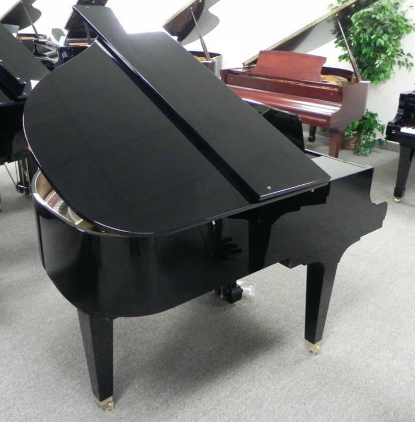 Kawai Baby Grand Piano GM2  