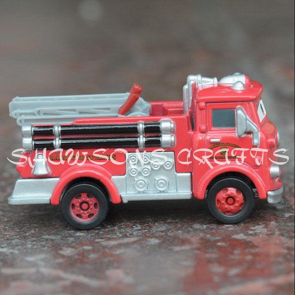 DISNEY PIXAR CARS TAKARA TOMY TOY C 07 2.8 RED FIRE TRUCK PUMPER 