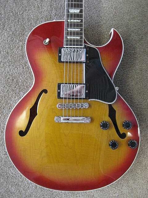 USED 2004 GIBSON ES 137 HERITAGE CHERRYBURST W/CASE  