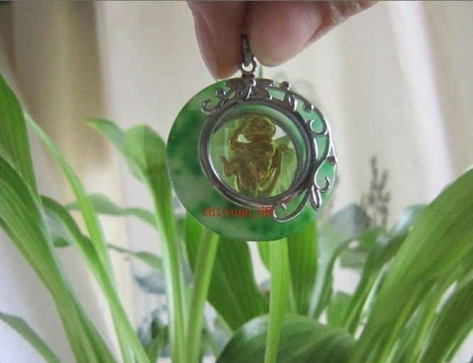 Jewellery green jade （Monkey） Pendant Necklace  