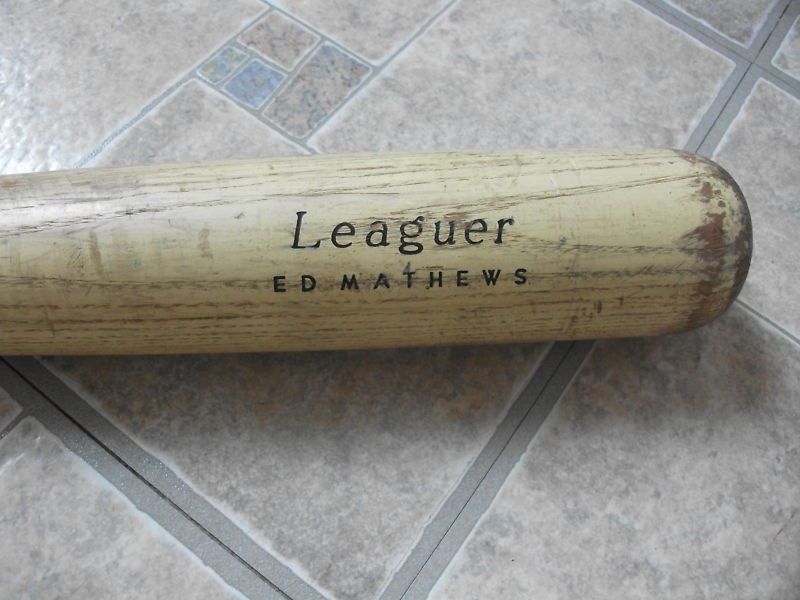 VINTAGE ED EDDIE MATHEWS HILLERICH BRADSBY BASEBALL BAT  