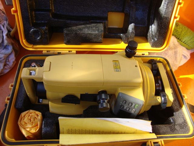 Topcon DT104 Digital Electronic Theodolite DT 100  