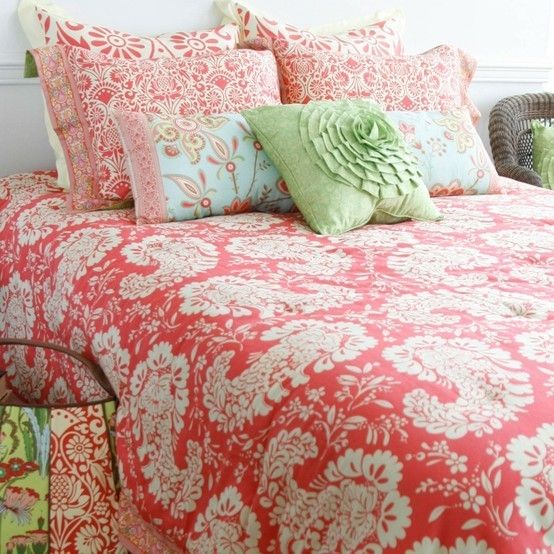 AMY BUTLER SARI BLOOM TWIN COMFORTER SET 2 PC  