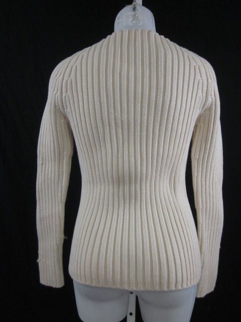 Condition Pre owned . This sweater is in good condition. No visible 