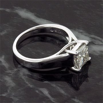 82 CT 14KW MOISSANITE LUCERN SQUARE / PRINCESS RING  