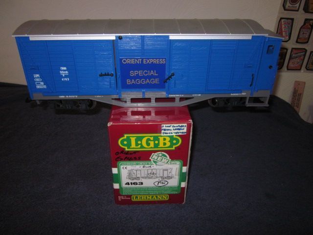 LGB 4163 G SCALE ORIENT EXPRESS BOX CAR W/BRAKEMAN HOUSE METAL WHEELS 
