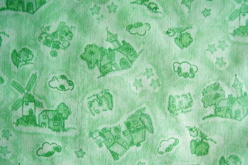 NURSERY THYME,TOILE DUTCH WINDMILLS GREEN  FQ18 X 22  