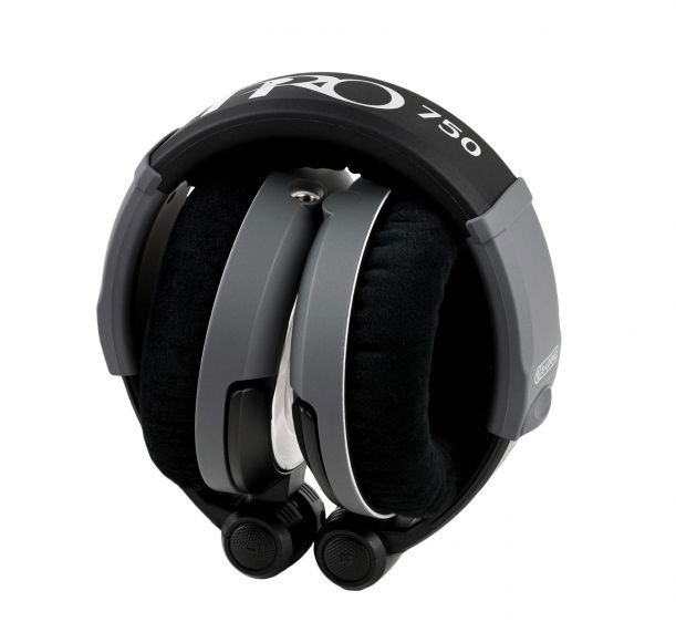 Ultrasone Pro 750 Closed Back Headphones  