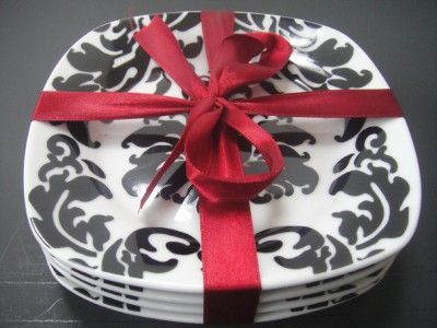 ROSCHER DAMASK APPETIZER PLATES BLACK/WHITE S/4  