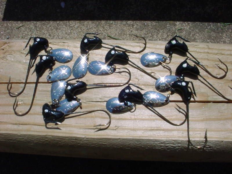 10 AUTHENTIC ROAD RUNNER JIG HEADS 1/16 OZ.  