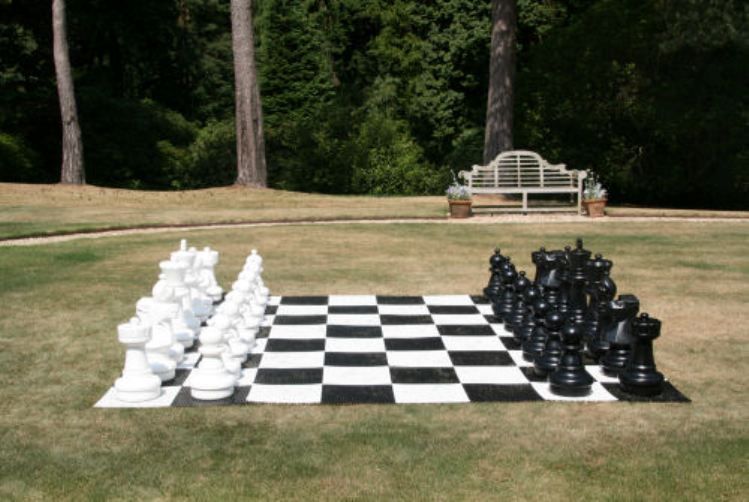 New Giant Chess Board   Garden Games   38cm Pieces  