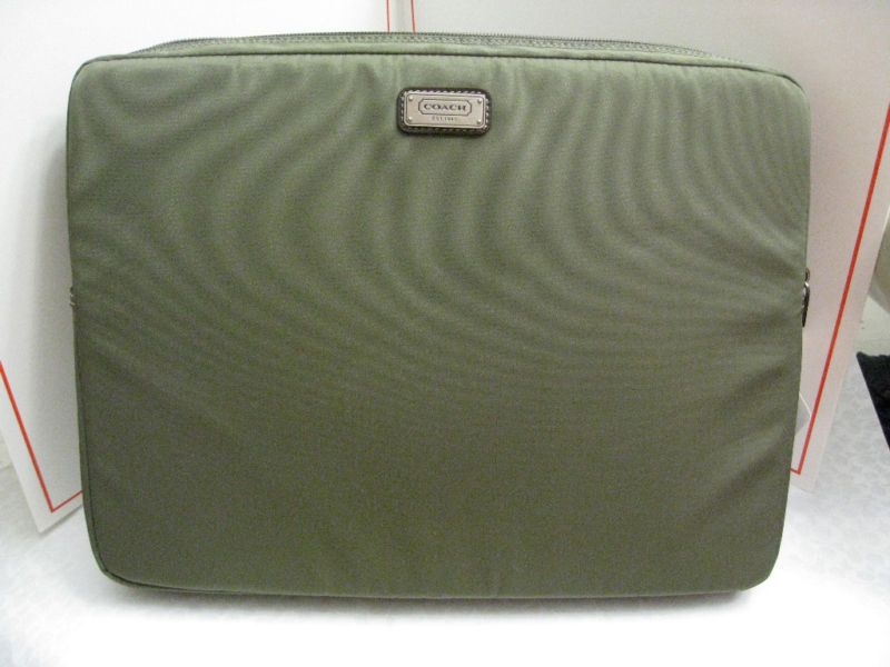 CoAcH NyLoN LaPtOp CoMpUtEr SLeeVe CaSe OLIVE 70371 NWT 885135402451 