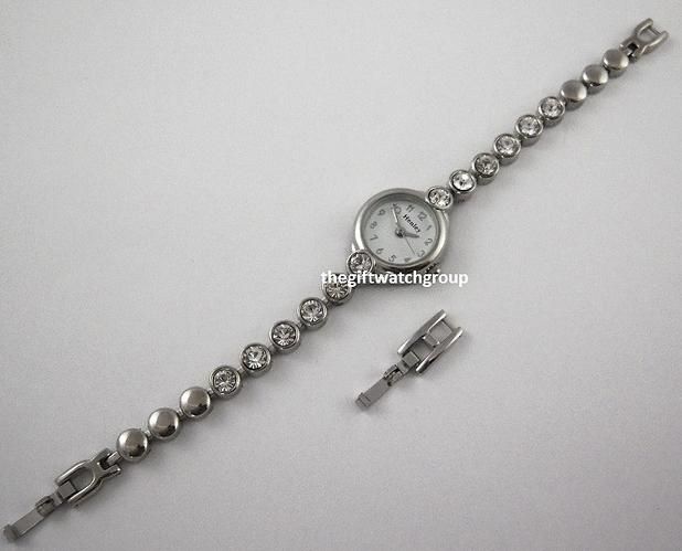 One clasp link of the watch bracelet is detachable for easy size 