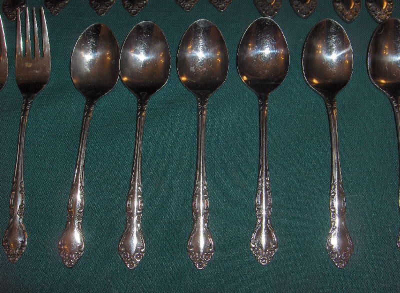 Supreme Stainless Flatware,Japan,31 Pcs,Floral,Scrolls  